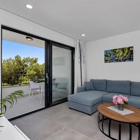 Central Beach Apartments Tučepi Εξωτερικό φωτογραφία