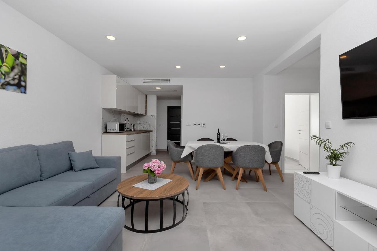 Central Beach Apartments Tučepi Εξωτερικό φωτογραφία