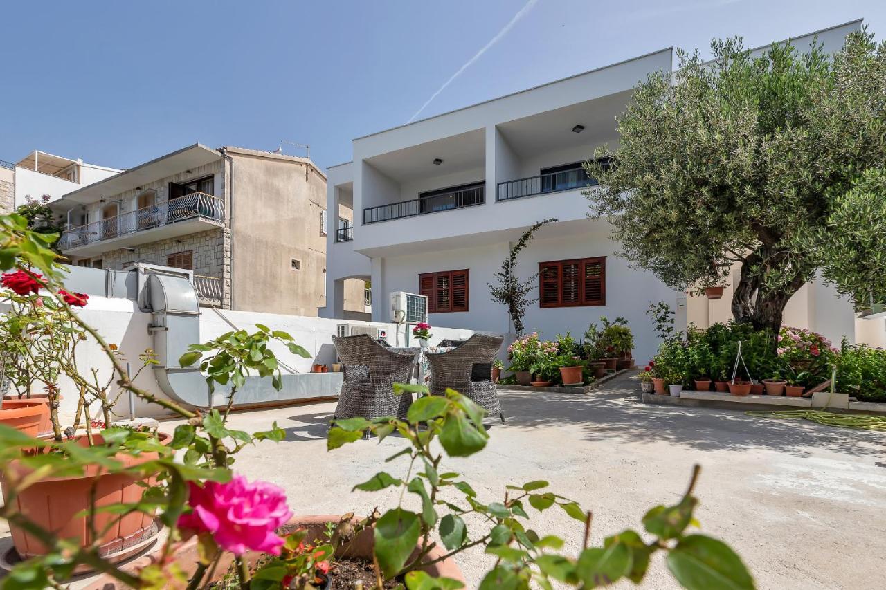 Central Beach Apartments Tučepi Εξωτερικό φωτογραφία