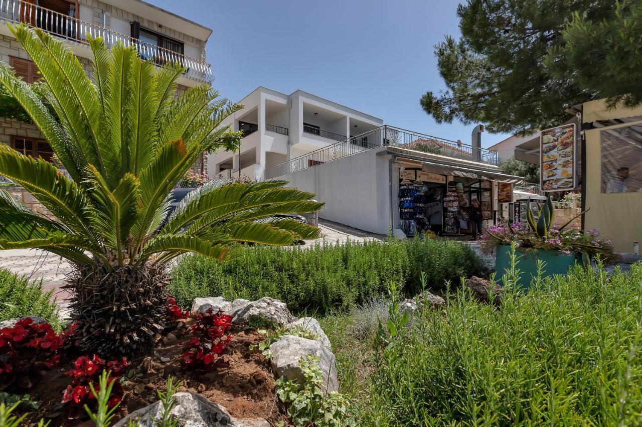Central Beach Apartments Tučepi Εξωτερικό φωτογραφία